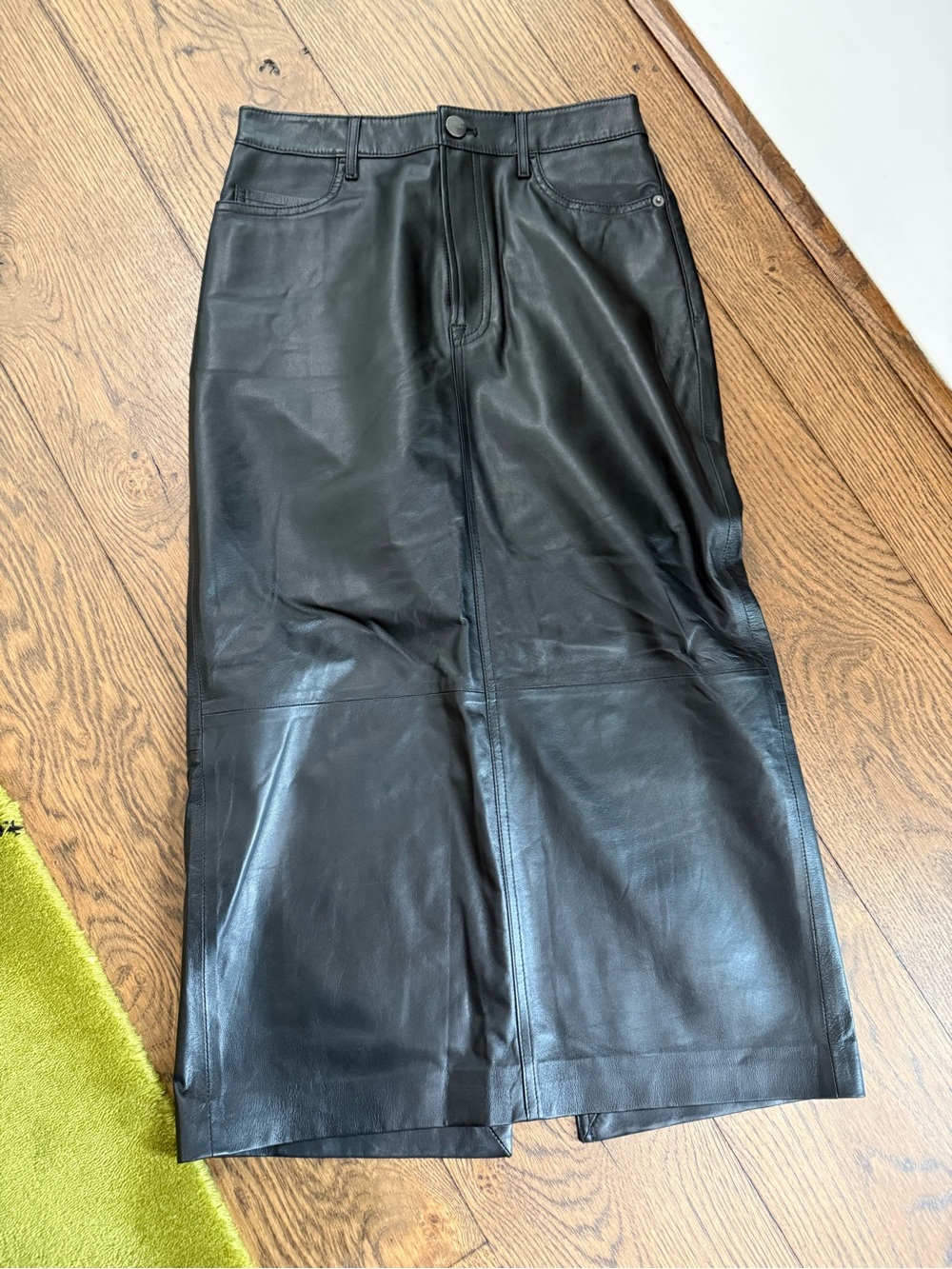 FRAME Leather Midi Skirt - Sleek Pencil Style
